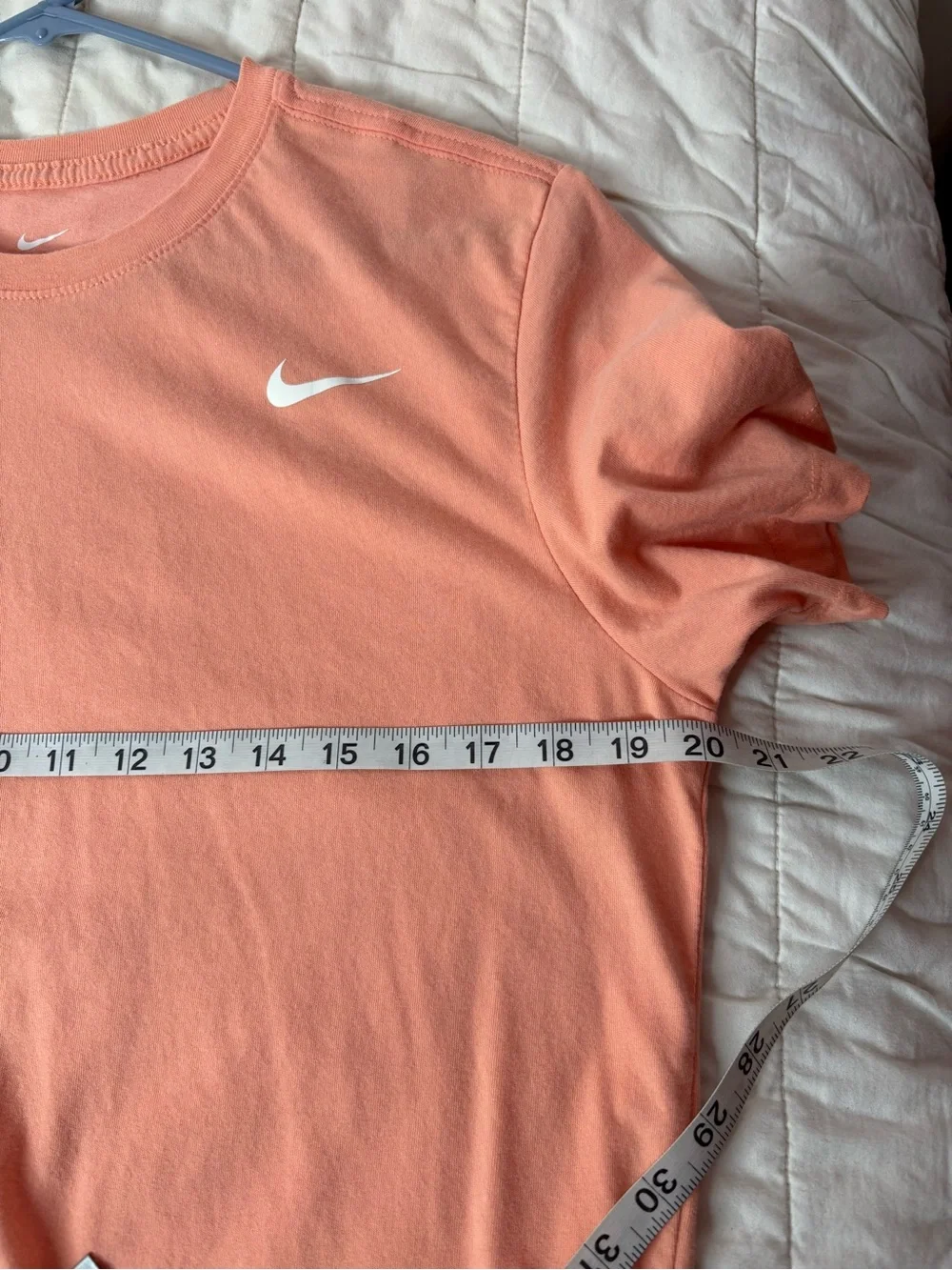 Nike women’s sizeM T-shirt The Nike Tee DRI-FIT short sleeve orange pulse color